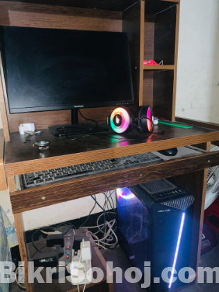 Pc monitor table headset all used